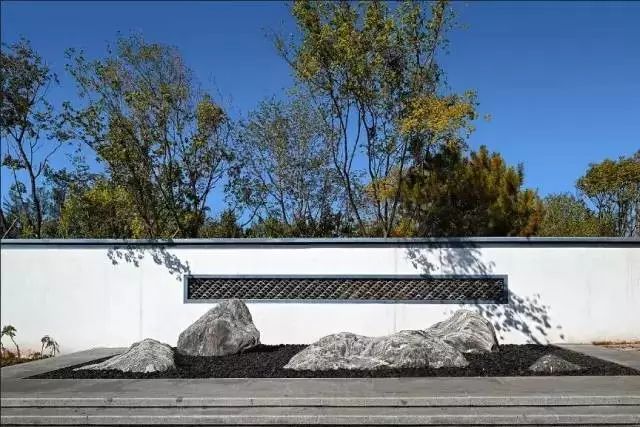 中式山水構(gòu)筑起的中式庭院，才是中國人最美的院子！